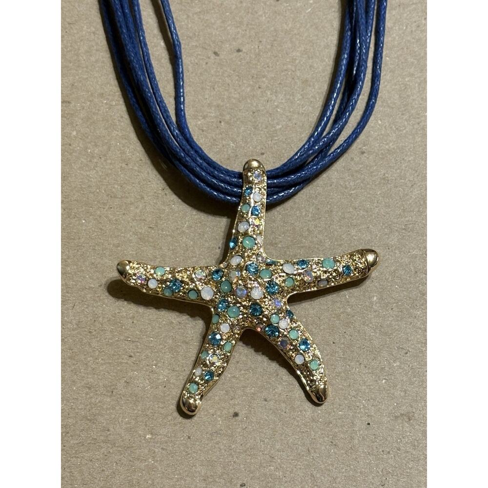 True To Form Gold & Blue Rhinestone Starfish Pendant Necklace NWT - Picture 2 of 4